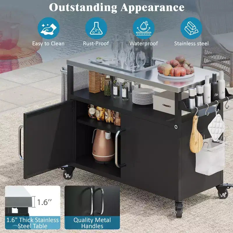 Îlot de cuisine extérieure de 54,5 pouces avec plan de travail en acier inoxydable, chariot de barbecue en métal et 4 roues verrouillables, idéal pour les barbecues en extérieur
