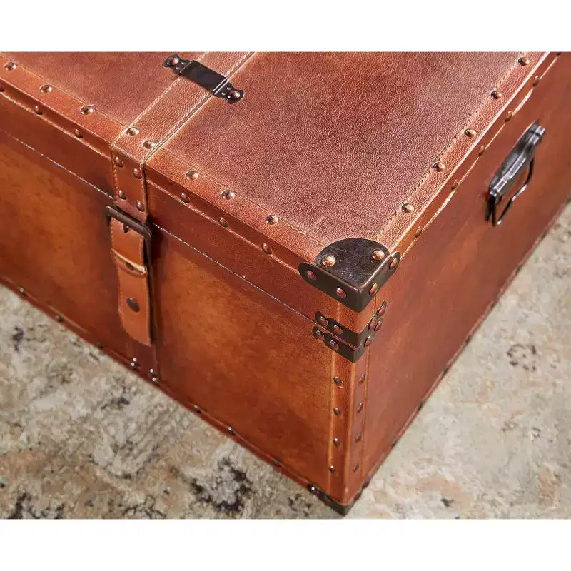 Table basse rectangulaire en simili cuir vieilli marron : solution de rangement d'inspiration vintage, aucun assemblage requis